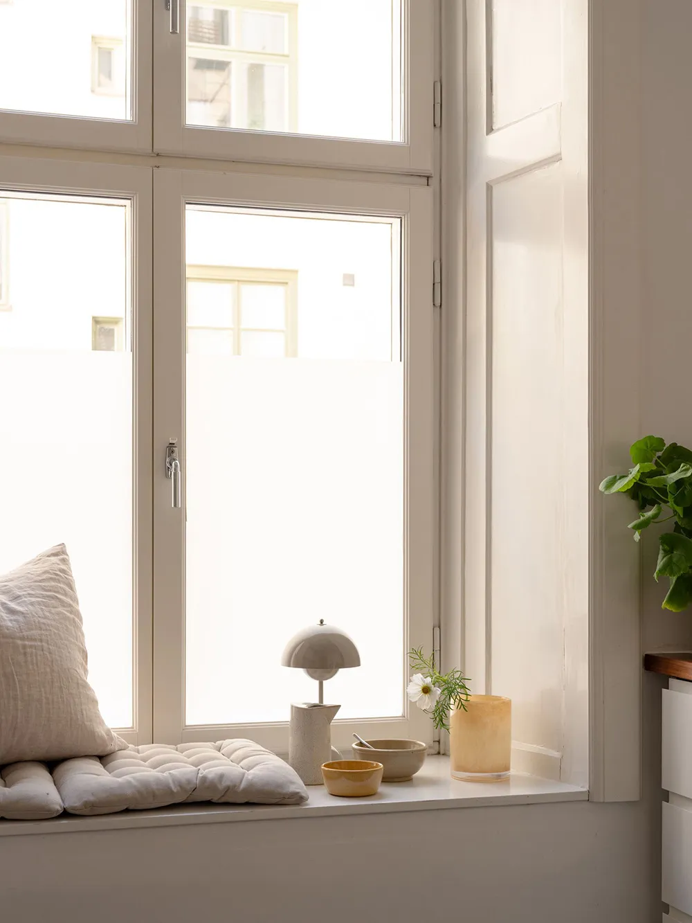 Нежные пастельные тона в дизайне маленькой квартиры в Стокгольме (46 кв. м) - Gallery image 14