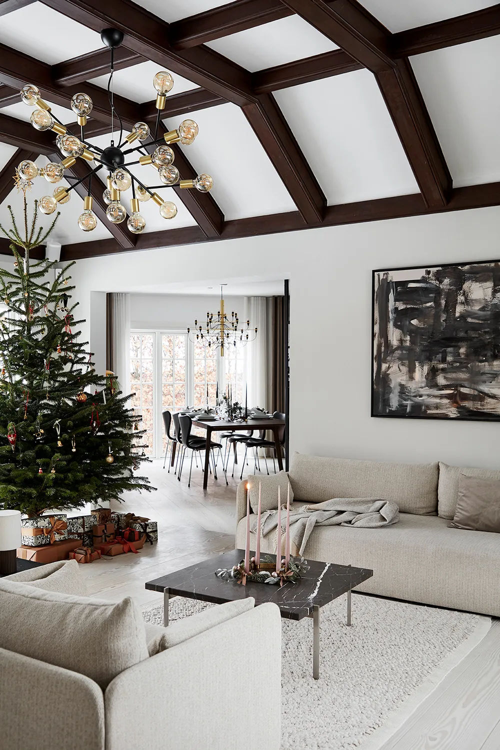 Fête de Noël calme et moderne dans une maison de campagne en Danemark - Gallery image 3