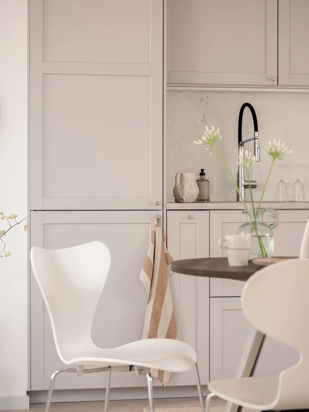 Una pequeña pero luminosa y acogedora mansión en Suecia (35 m²) - Gallery image 12