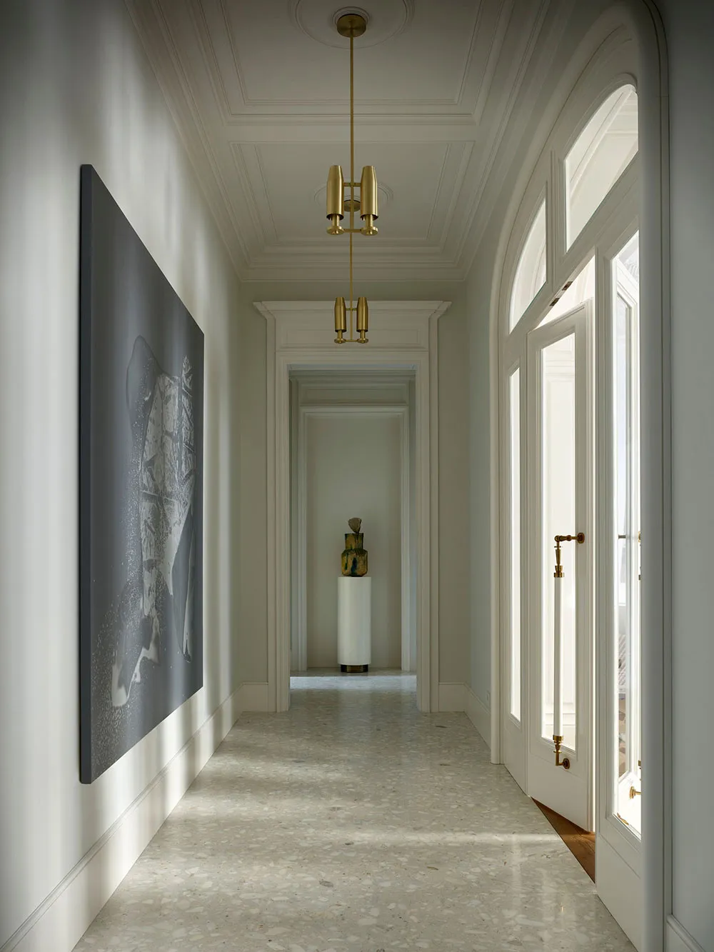 Елегантні апартаменти дизайнера Анни Зінковської в історичному будинку в центрі Москви - Gallery image 3