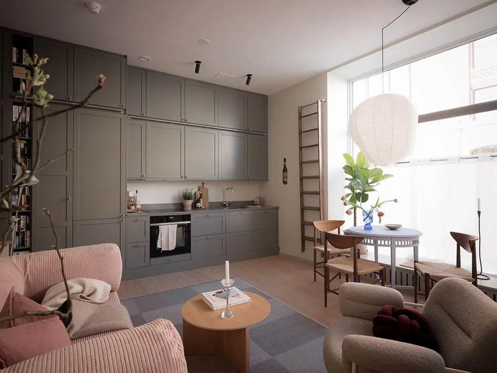 Stylish Pastel Interior of First-Floor Studio Apartment in Göttingen (43 sqm) - Gallery image 7