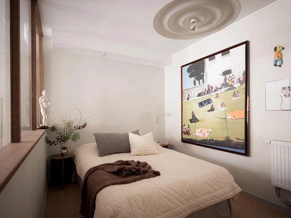 Stylish Pastel Interior of First-Floor Studio Apartment in Göttingen (43 sqm) - Gallery image 14