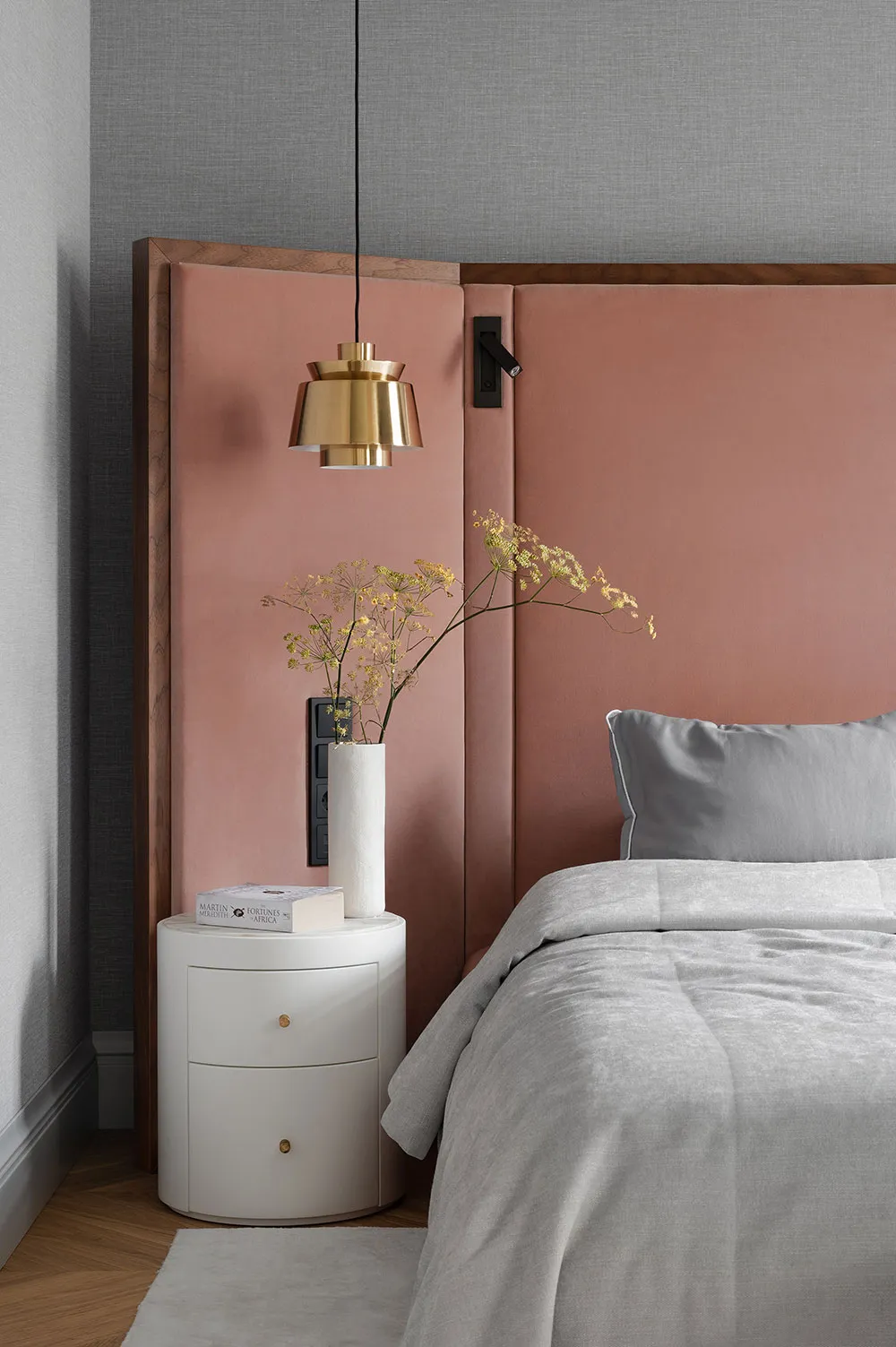 キーウに住む若い家族向けの、柔らかな雰囲気のモダンなインテリア - Gallery image 31