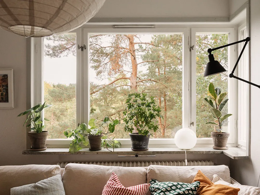 How in a country house: apartment with a fireplace and views of pine trees in Stockholm (63 sq. m) - Gallery image 5