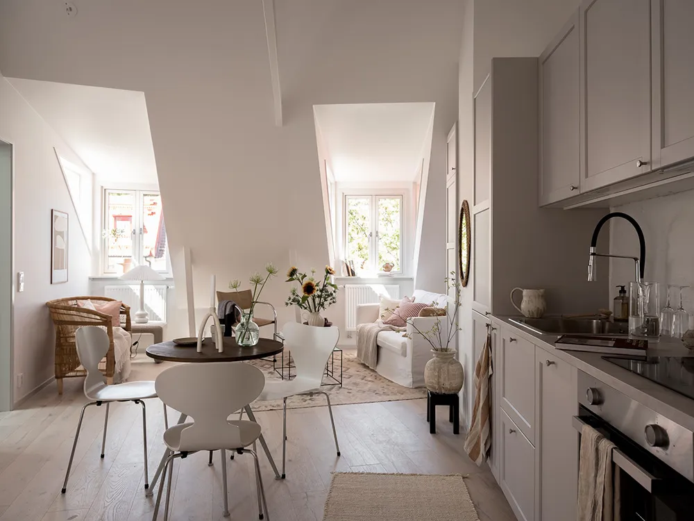 Una pequeña pero luminosa y acogedora mansión en Suecia (35 m²) - Gallery image 5