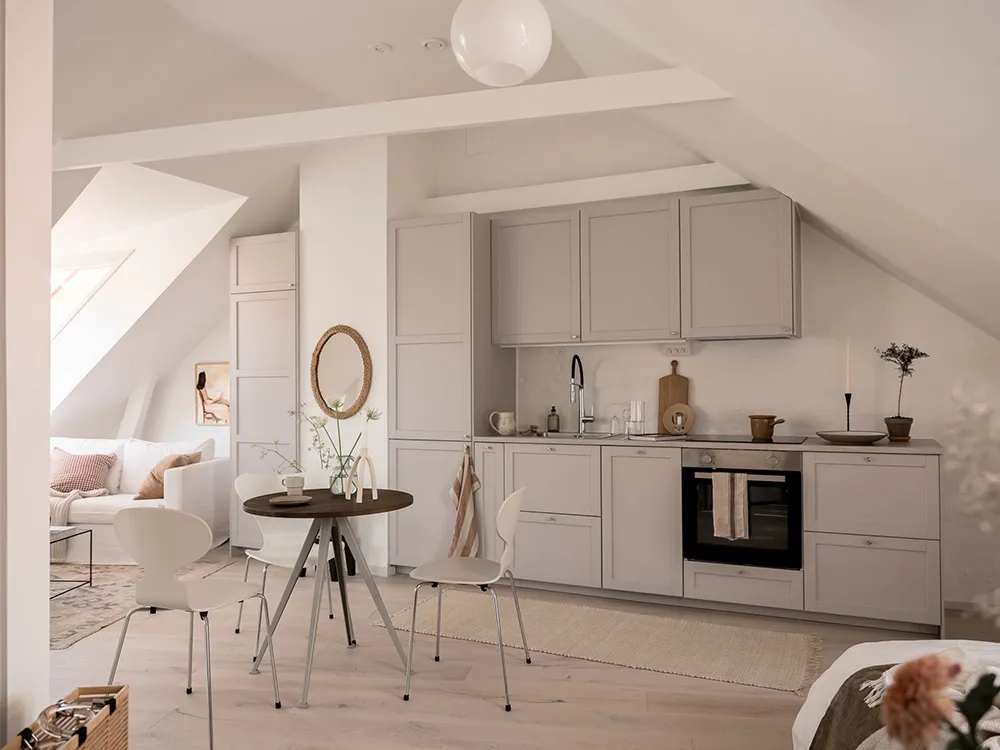 Una pequeña pero luminosa y acogedora mansión en Suecia (35 m²) - Gallery image 14