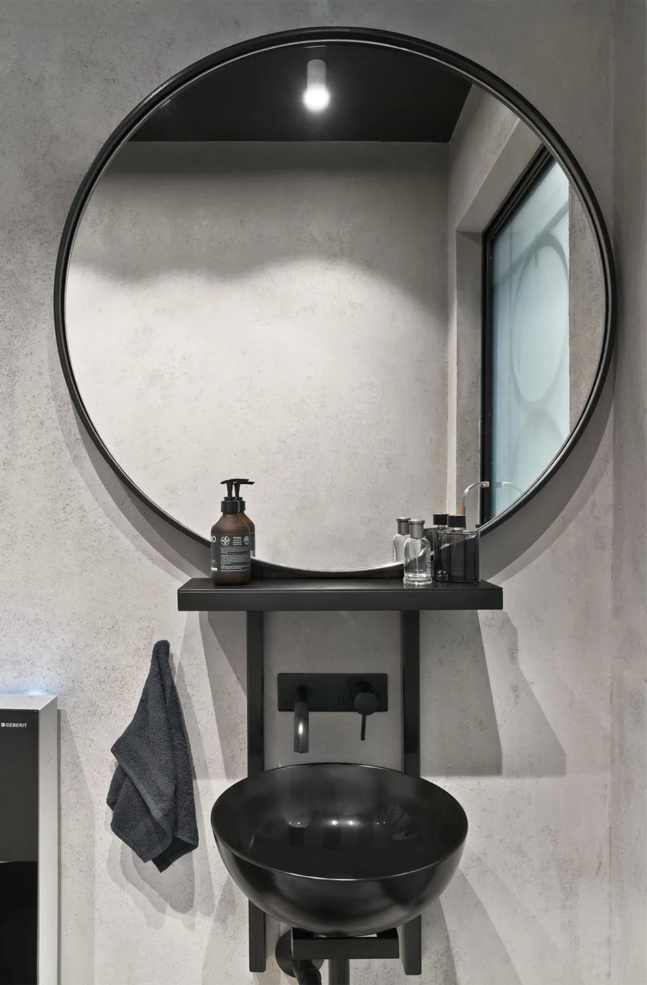 Brutaler und stylischer Loft in Polen - Gallery image 19