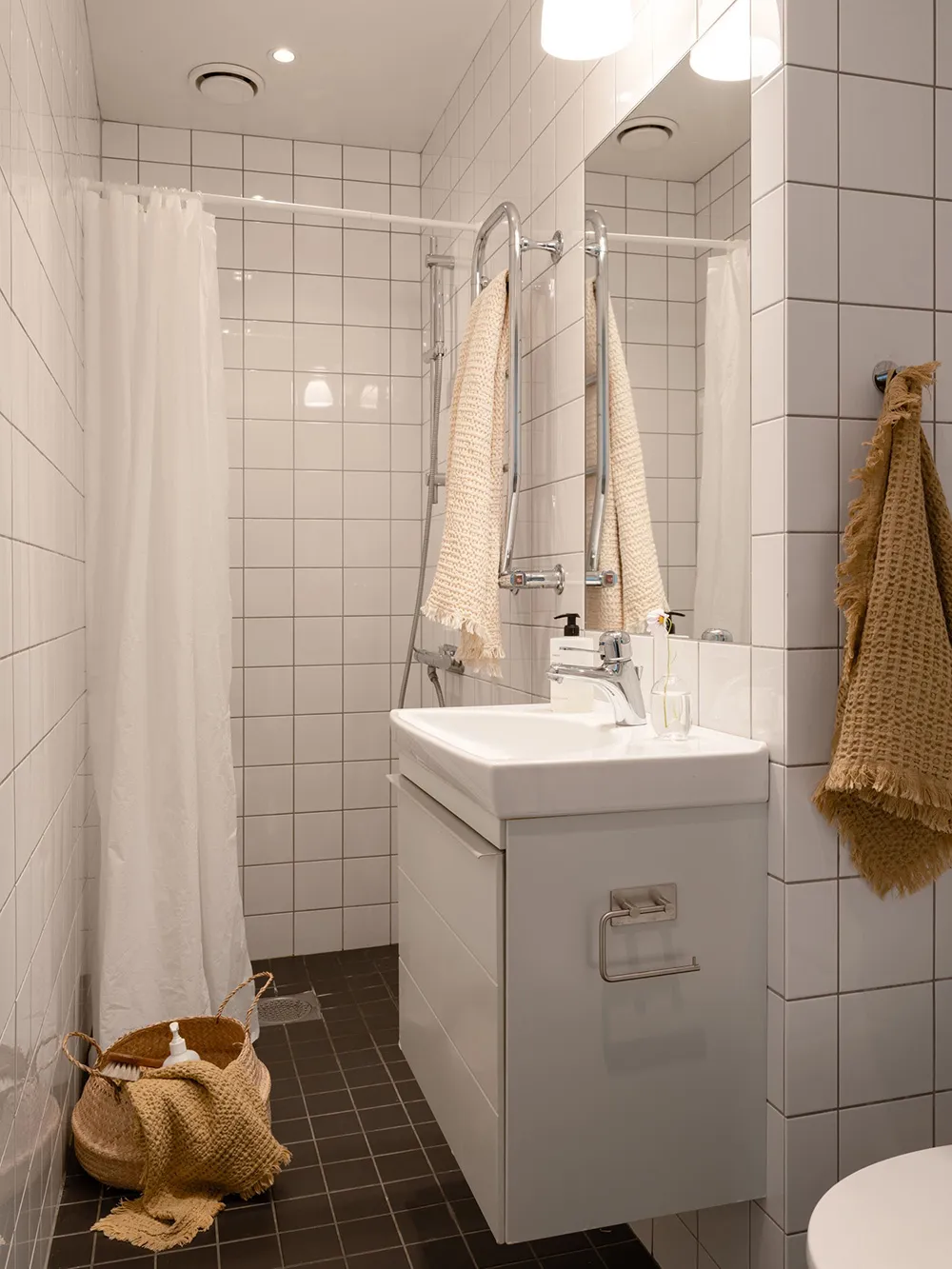 Нежные пастельные тона в дизайне маленькой квартиры в Стокгольме (46 кв. м) - Gallery image 15