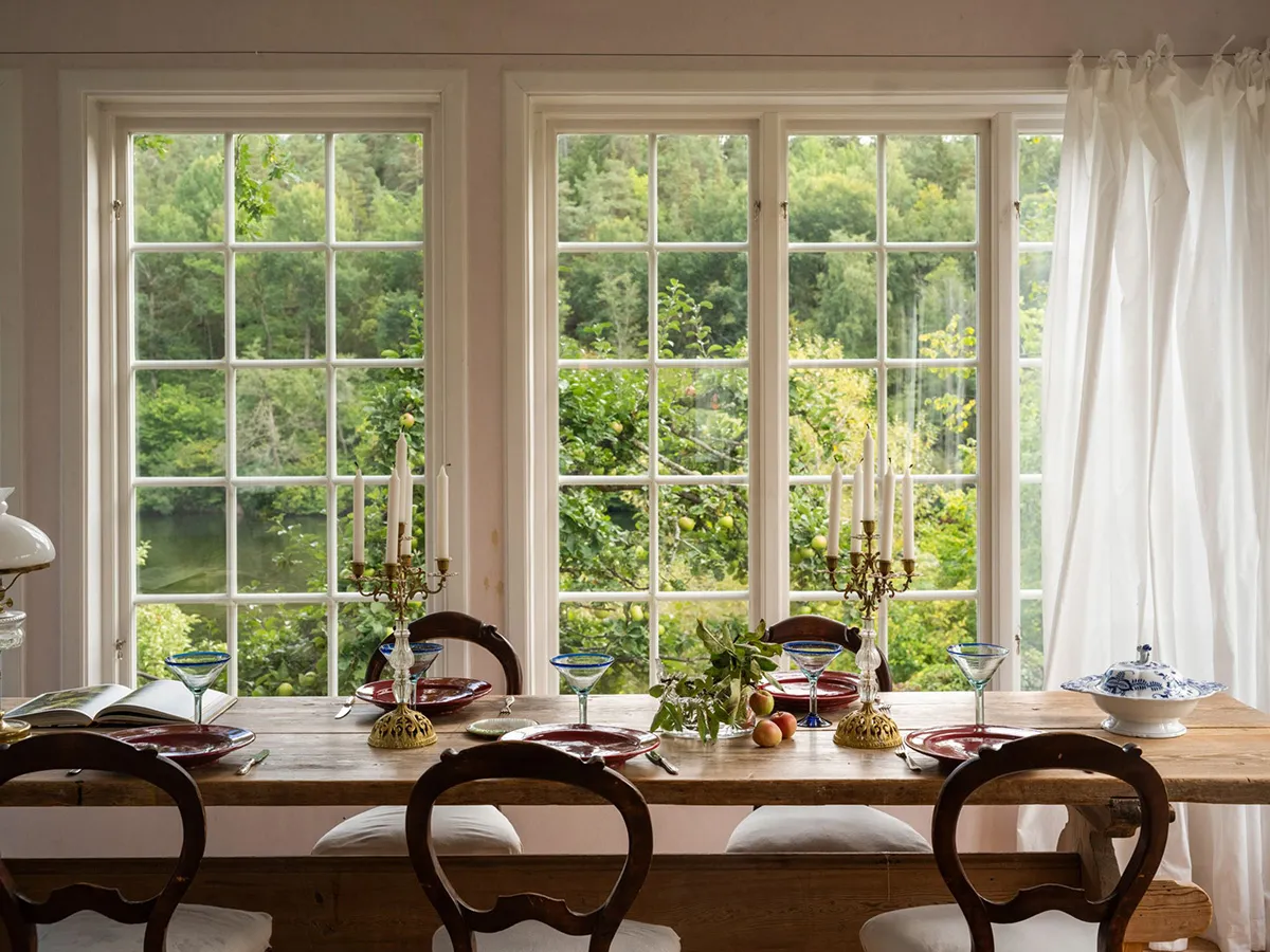 Charming traditional villa in Stockholm with water access - Gallery image 7