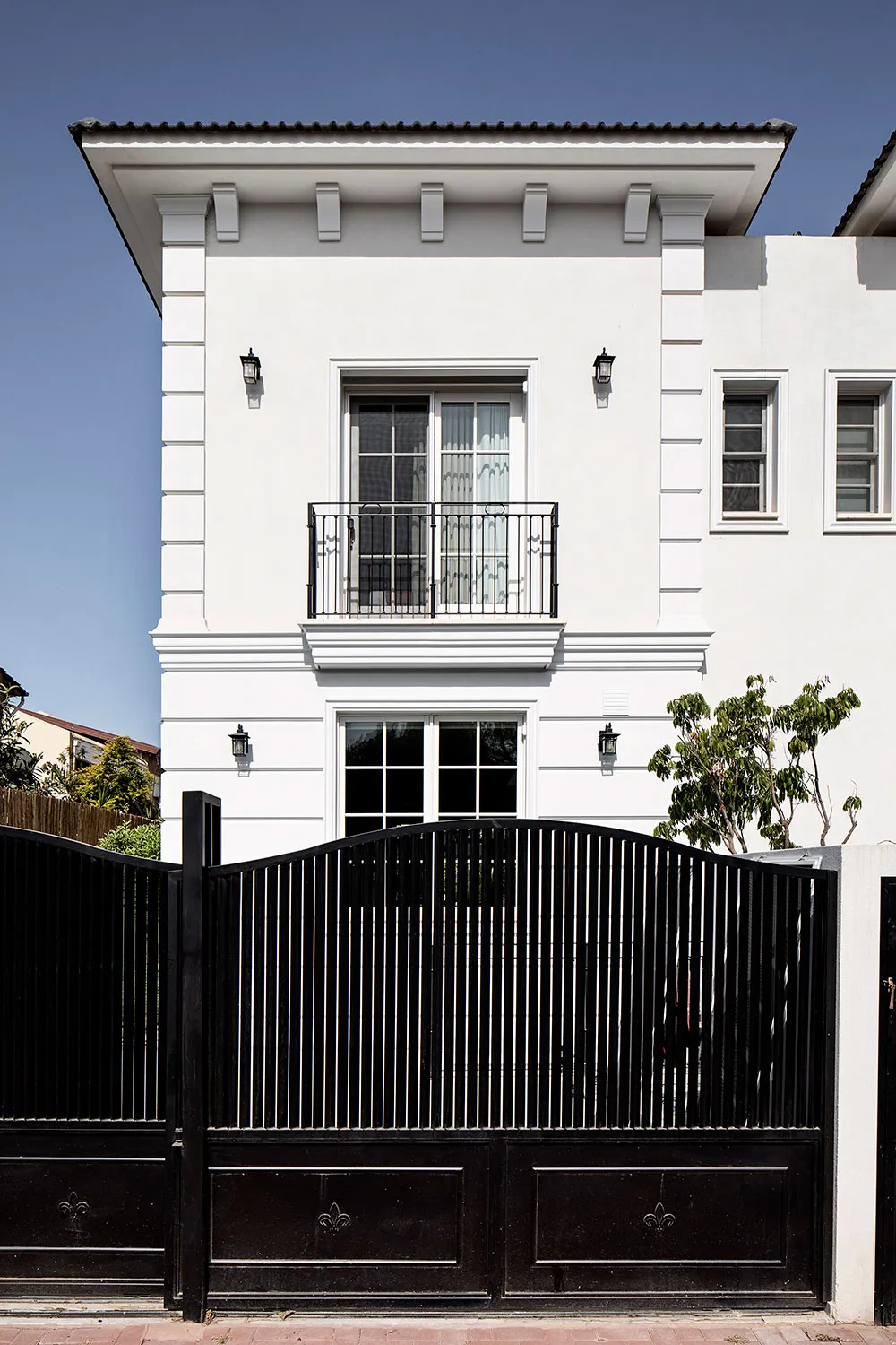 Красивий чорно-білий інтер'єр в Ізраїлі - Gallery image 1