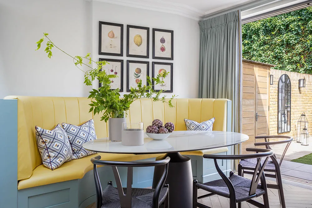 Śmiałe i piękne kolory w designie domu typu townhouse w Londynie - Gallery image 8