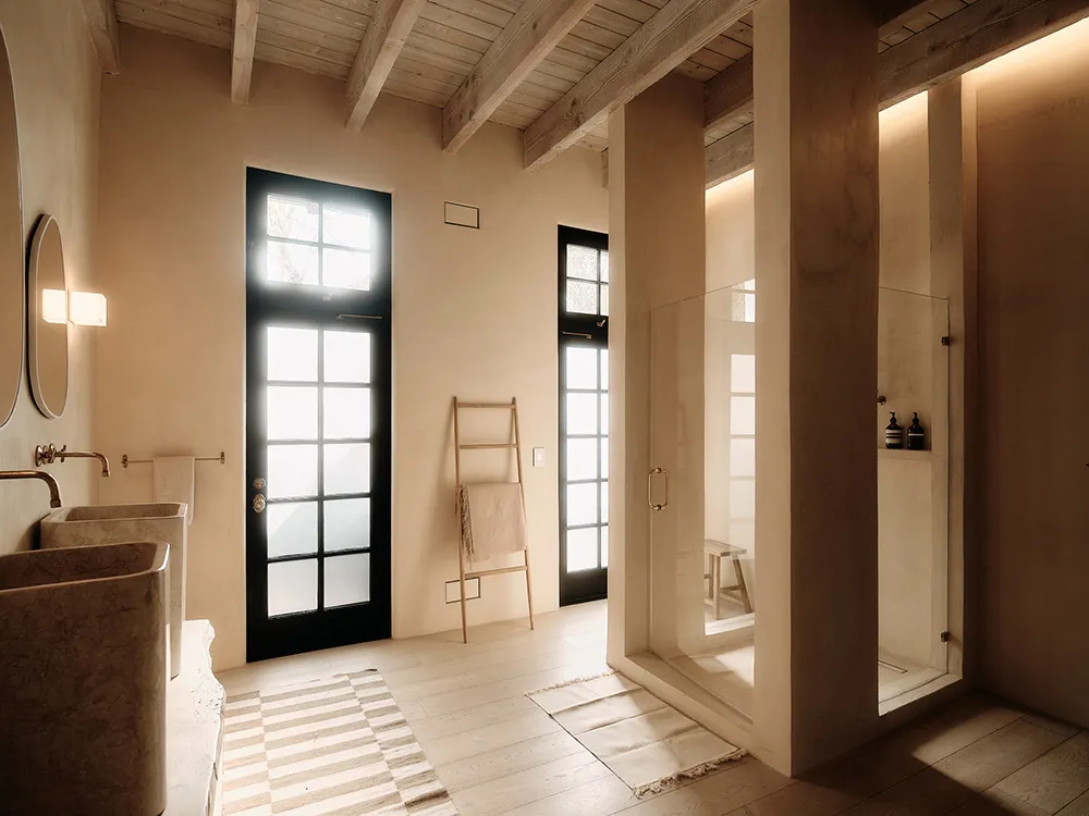 Warmes Interieur, inspiriert von mexikanischen Resorts: Haus in Los Angeles - Gallery image 15