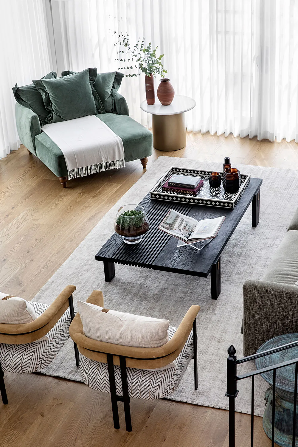 Красивий чорно-білий інтер'єр в Ізраїлі - Gallery image 17