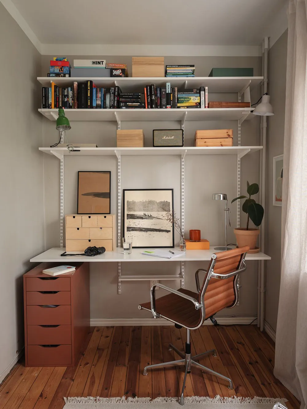 How in a country house: apartment with a fireplace and views of pine trees in Stockholm (63 sq. m) - Gallery image 21