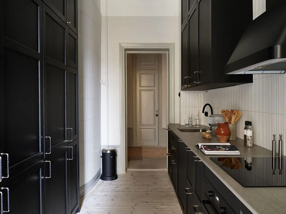 Intérieur Scandinave avec des notes automnales dans le décor (76 m²) - Gallery image 20