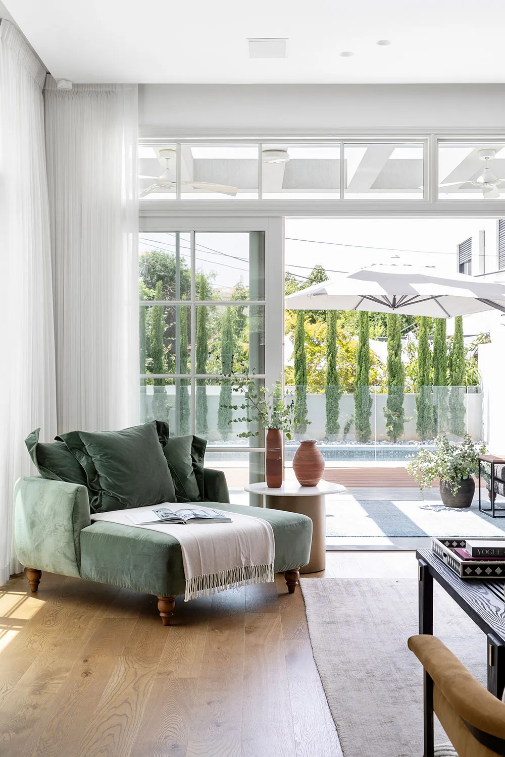 Красивий чорно-білий інтер'єр в Ізраїлі - Gallery image 19