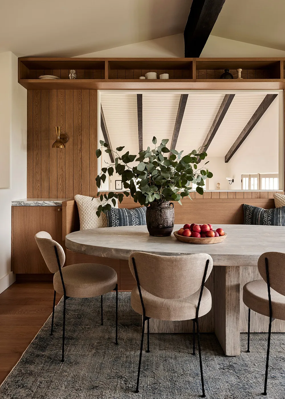 Расслабленная калифорнийская элегантность в дизайне виллы в испанском стиле - Gallery image 9