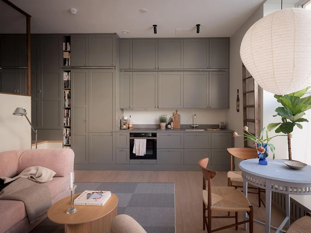 Stylish Pastel Interior of First-Floor Studio Apartment in Göttingen (43 sqm) - Gallery image 2