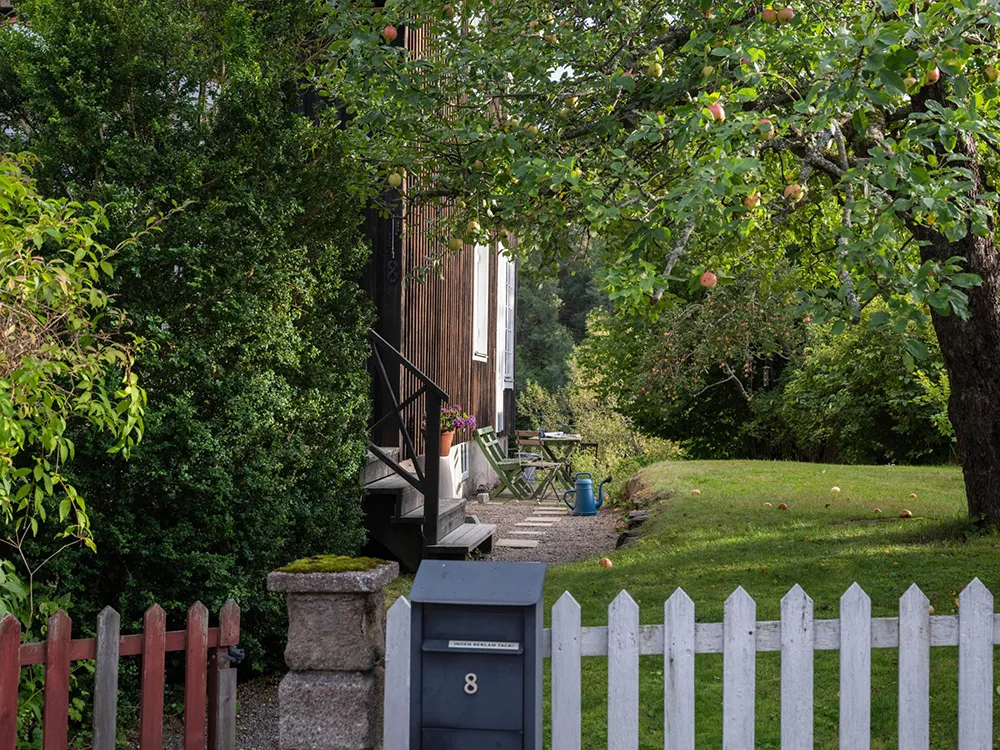 Charming traditional villa in Stockholm with water access - Gallery image 32