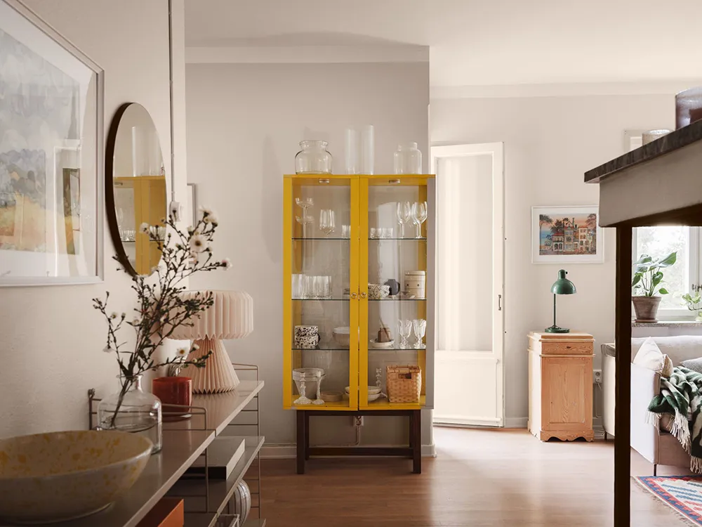 How in a country house: apartment with a fireplace and views of pine trees in Stockholm (63 sq. m) - Gallery image 13