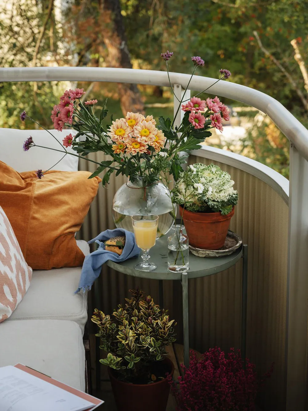 How in a country house: apartment with a fireplace and views of pine trees in Stockholm (63 sq. m) - Gallery image 7