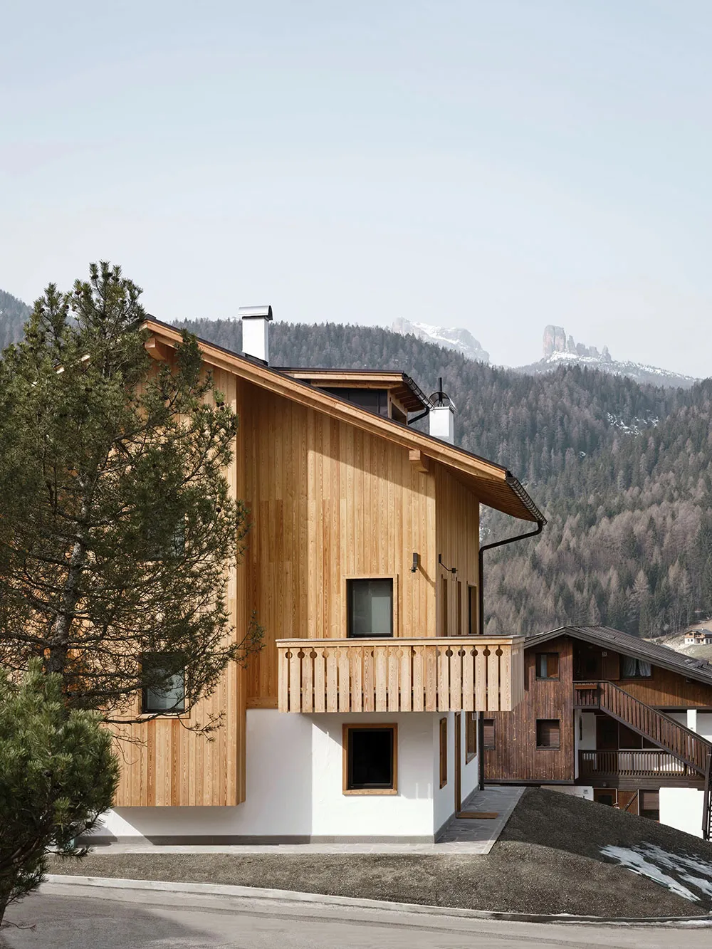 Ciepła elegancja w designie mieszkania w Włoskich Alpach - Gallery image 22