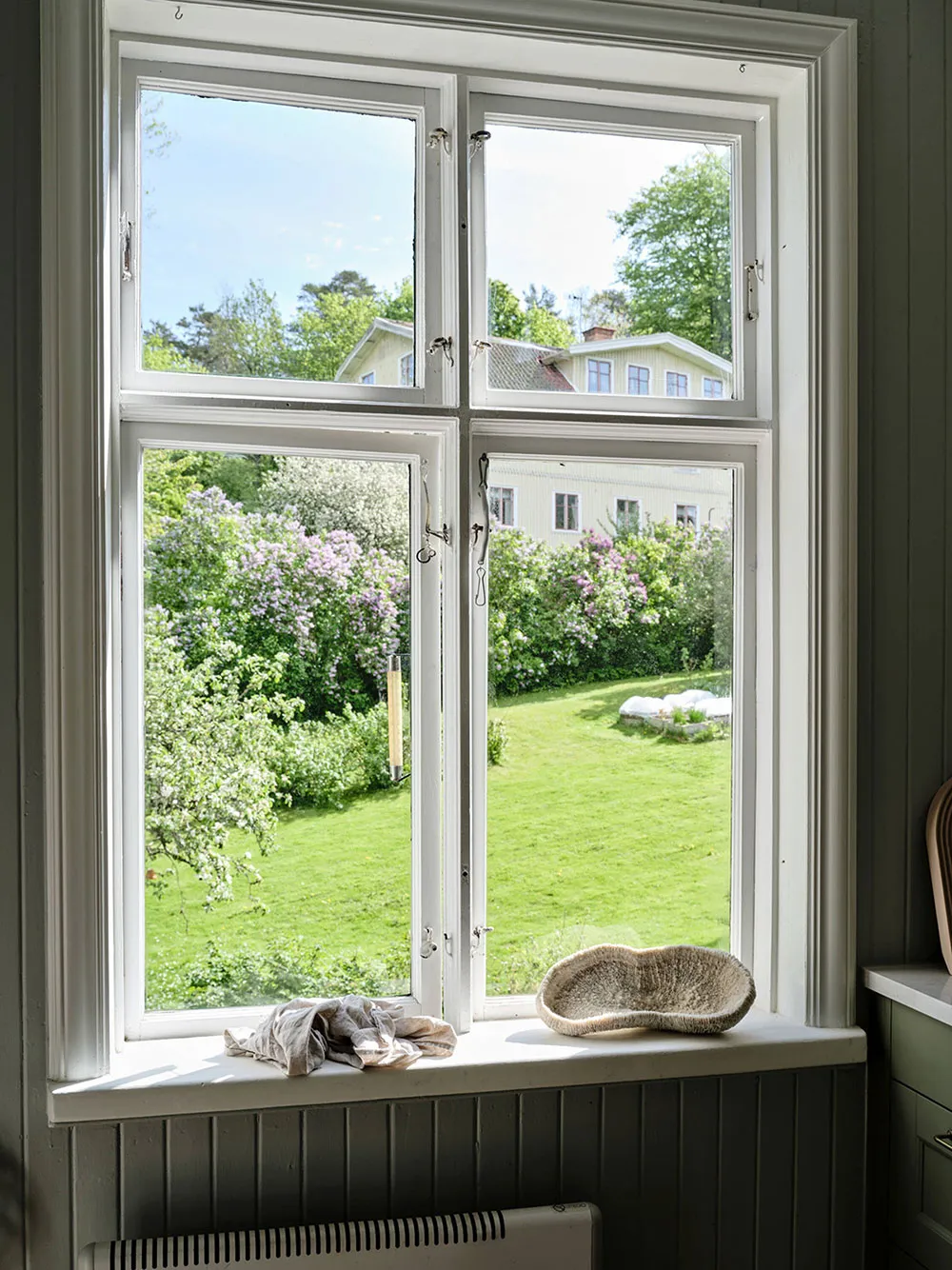 Un charmant domaine de campagne dans un cottage historique en Suède - Gallery image 10