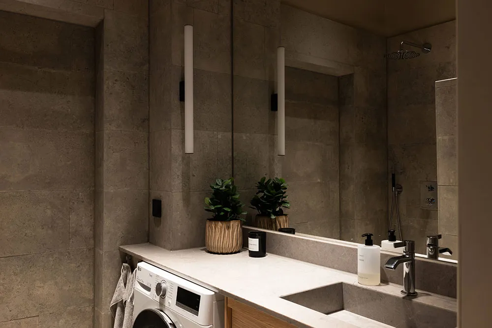 Small 2-room apartment in stylish muted tones (42 sq. m) - Gallery image 13