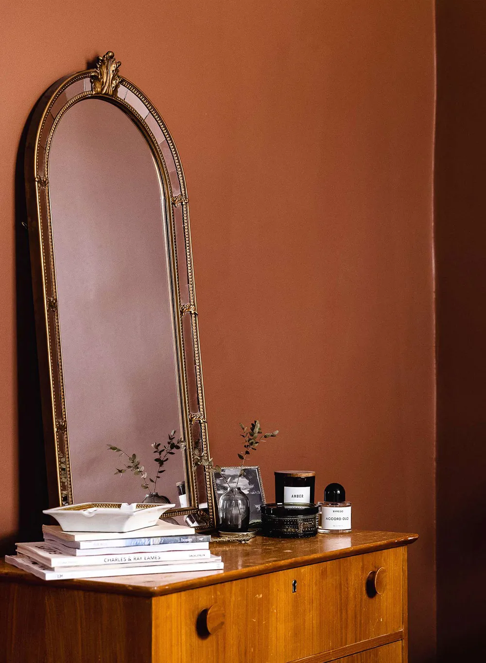 Bright Colors and Vintage: Small but Memorable Apartment in Sweden (43 sqm) - Gallery image 16