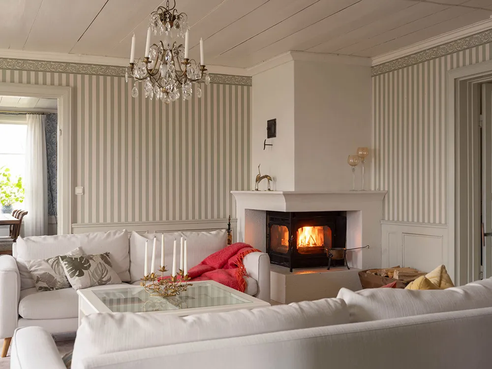 Traditionelle schwedische Villa mit herrlichen und eleganten Interieurs - Gallery image 8