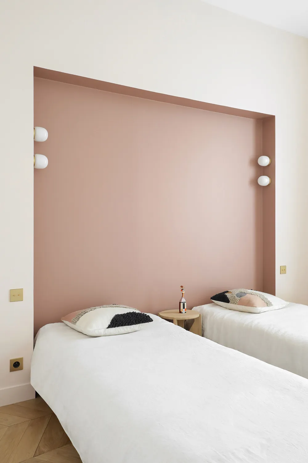 Apartamento parisino con espacio inusual y decoración moderna suave - Gallery image 14