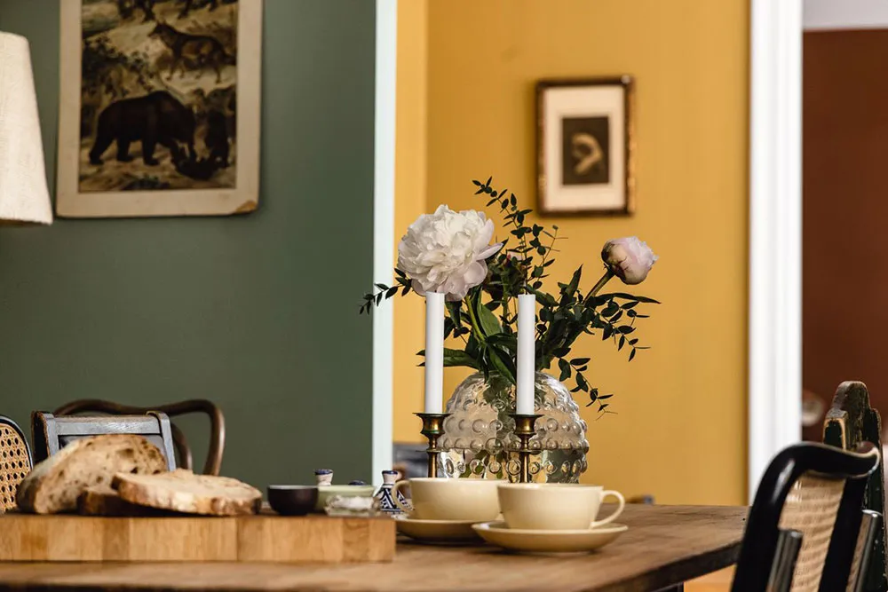 Bright Colors and Vintage: Small but Memorable Apartment in Sweden (43 sqm) - Gallery image 8