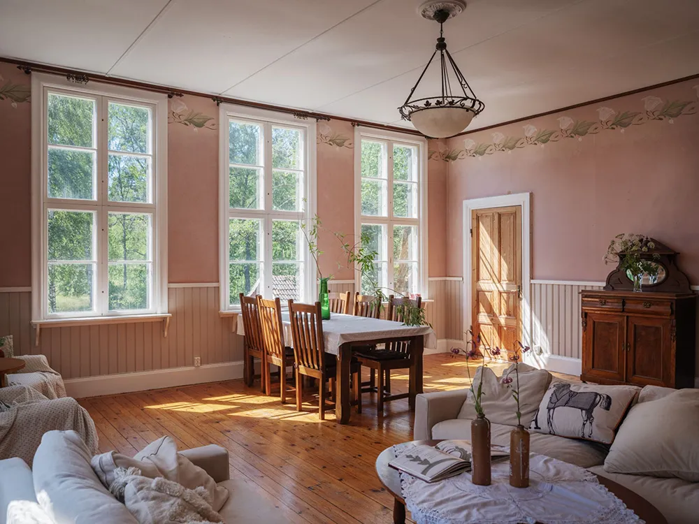 Large and Bright Cottage in the Building of an Old Rural School in Sweden - Gallery image 44