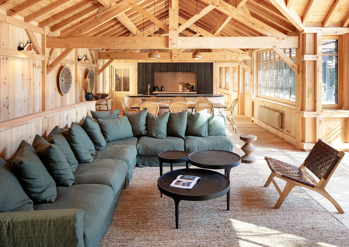 Niesamowity drewniany domek na Błękitnym Wybrzeżu, utopiony w zieleń - Gallery image 3