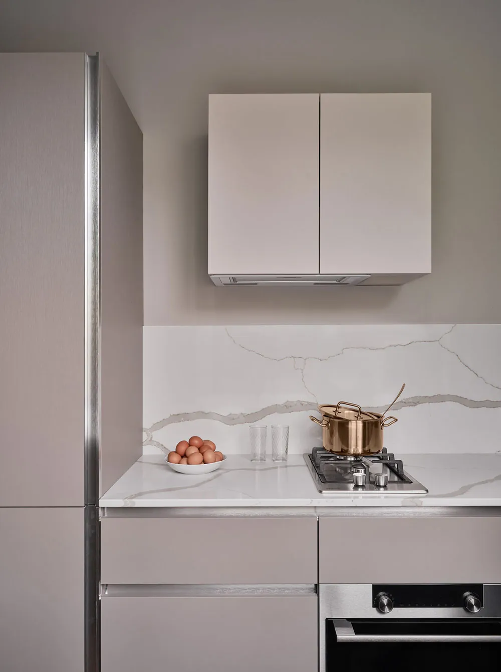 Modernisierte Wohnung im berühmten „Haus der Akademiiker“ in Moskau (80 qm) - 13