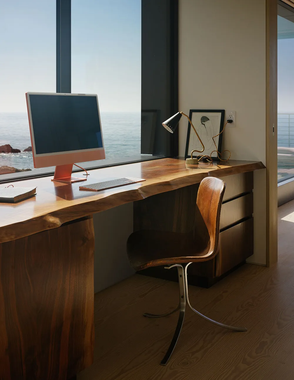 Warm modernes Interior am Ozeanufer in Kalifornien - Gallery image 13