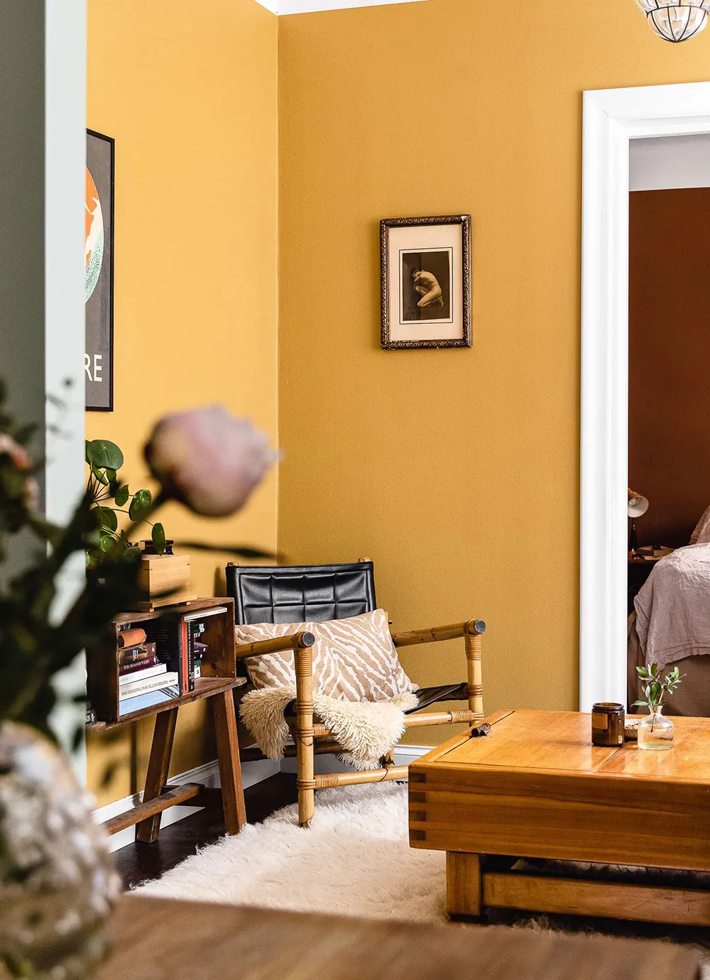 Bright Colors and Vintage: Small but Memorable Apartment in Sweden (43 sqm) - Gallery image 3