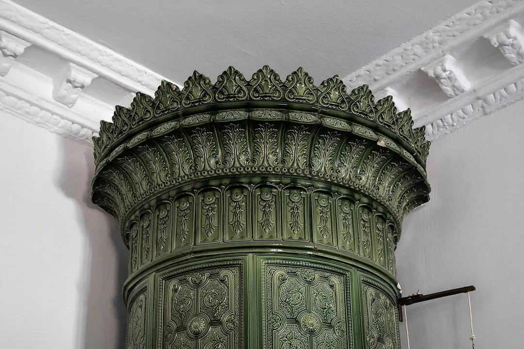 Apartamento escandinavo con sofá a rayas - Gallery image 3