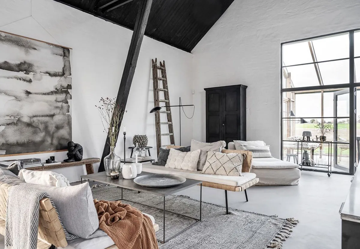 Stylischer moderner Scheunenstil mit schwarz-weißen Interiören - Gallery image 2