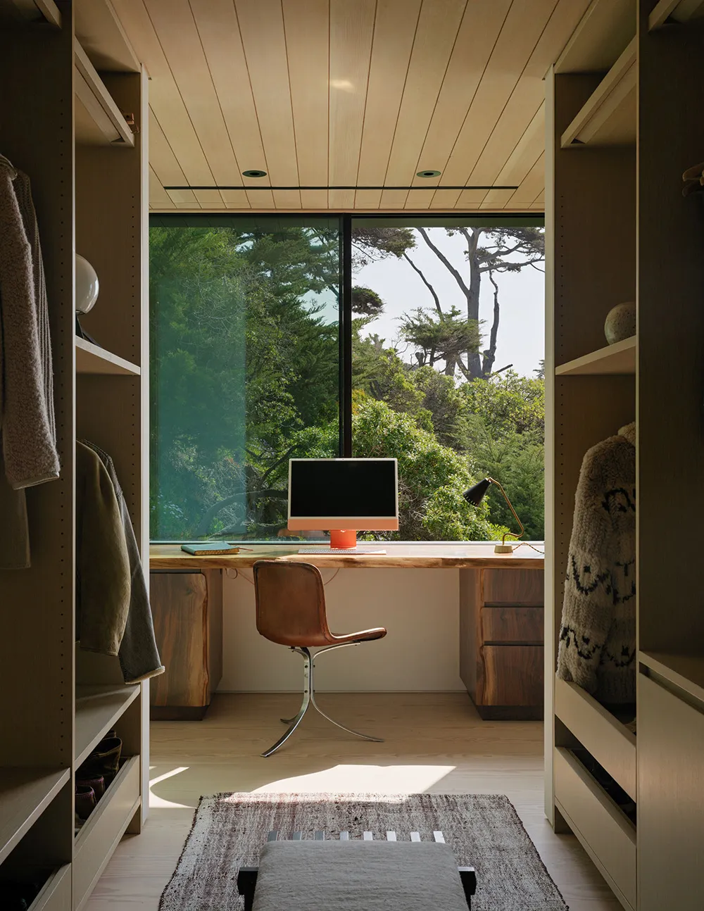 Warm modernes Interior am Ozeanufer in Kalifornien - Gallery image 14