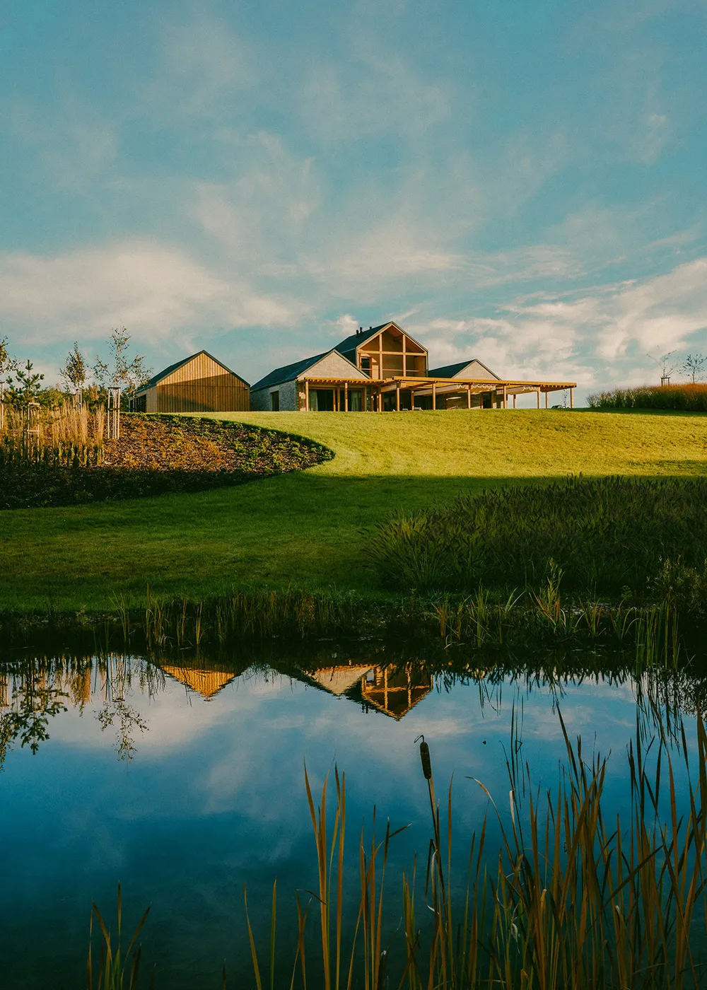 Залиті сонцем інтер'єри курортного котеджу в Польщі - Gallery image 1