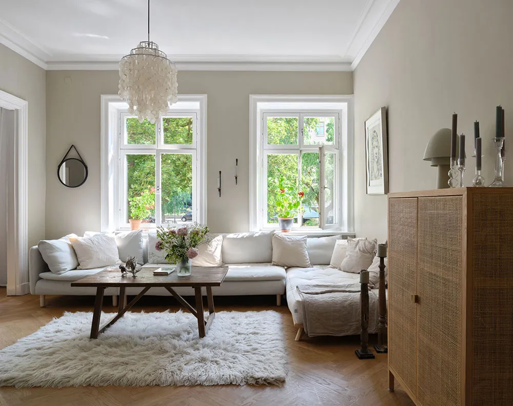 Parc vue par la fenêtre : un cadre cosy pour les intérieurs - Gallery image 1