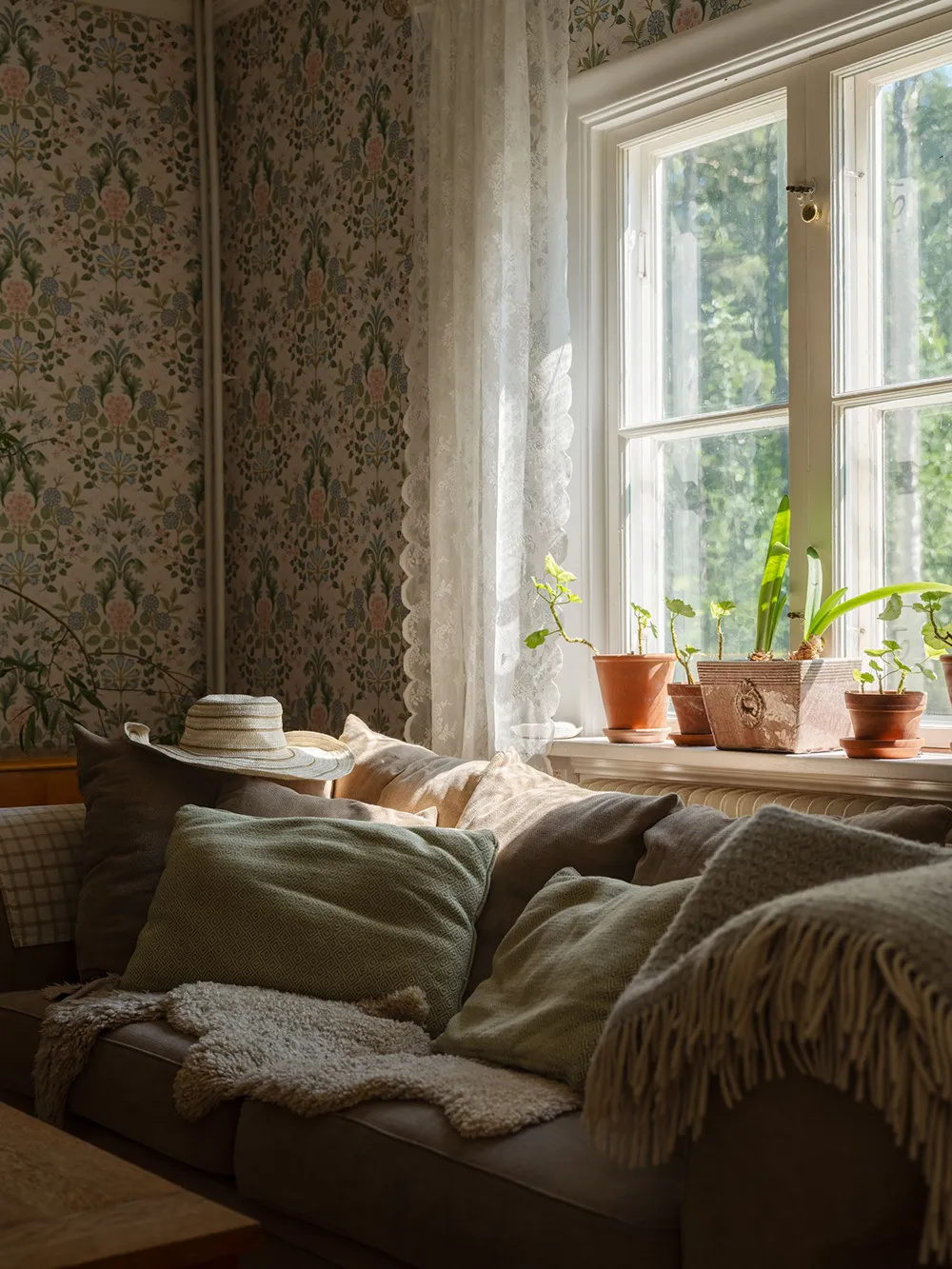 Large and Bright Cottage in the Building of an Old Rural School in Sweden - Gallery image 22