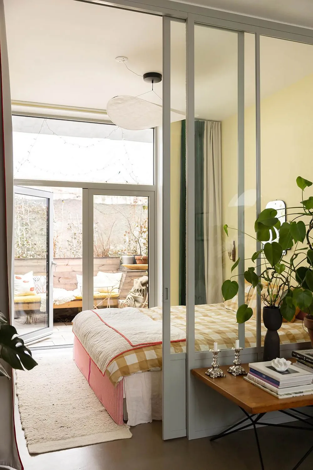 Unusual Apartment in a Semi-Basement in Stockholm - 2