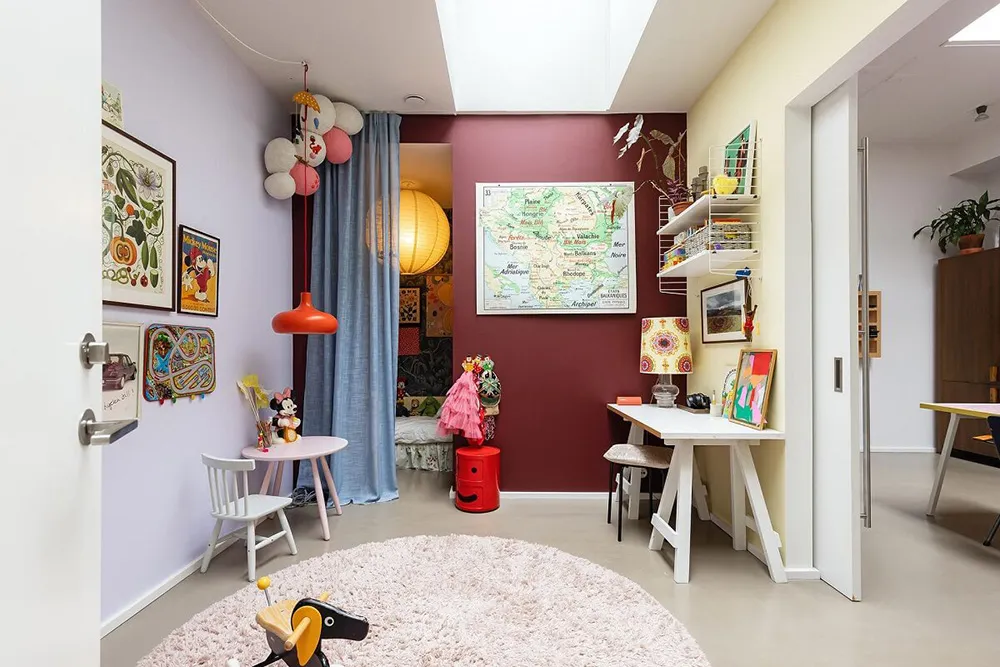 Unusual Apartment in a Semi-Basement in Stockholm - 22