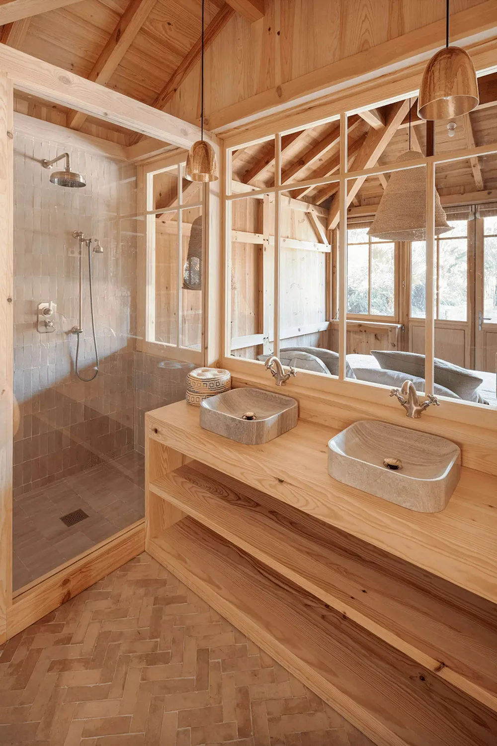 Niesamowity drewniany domek na Błękitnym Wybrzeżu, utopiony w zieleń - Gallery image 9