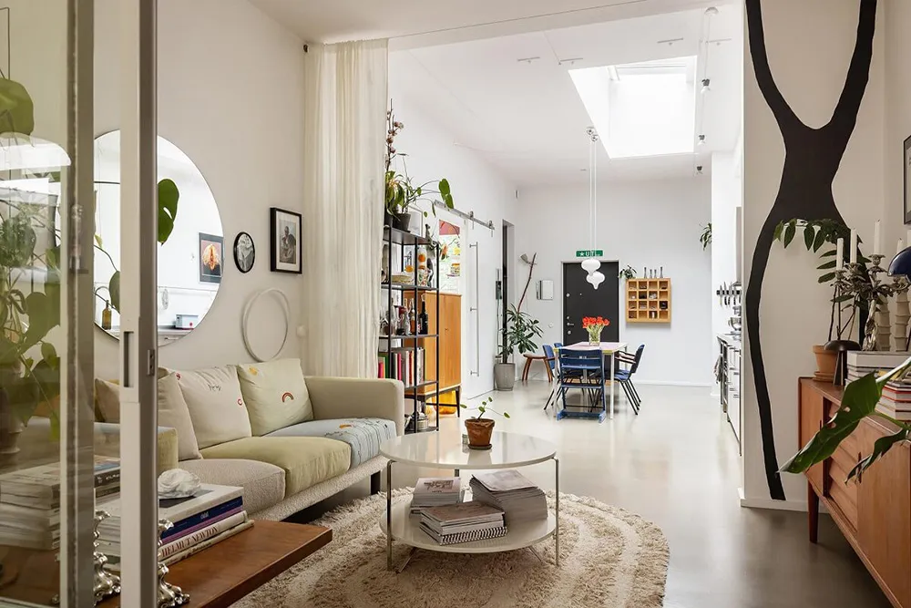 Unusual Apartment in a Semi-Basement in Stockholm - 6