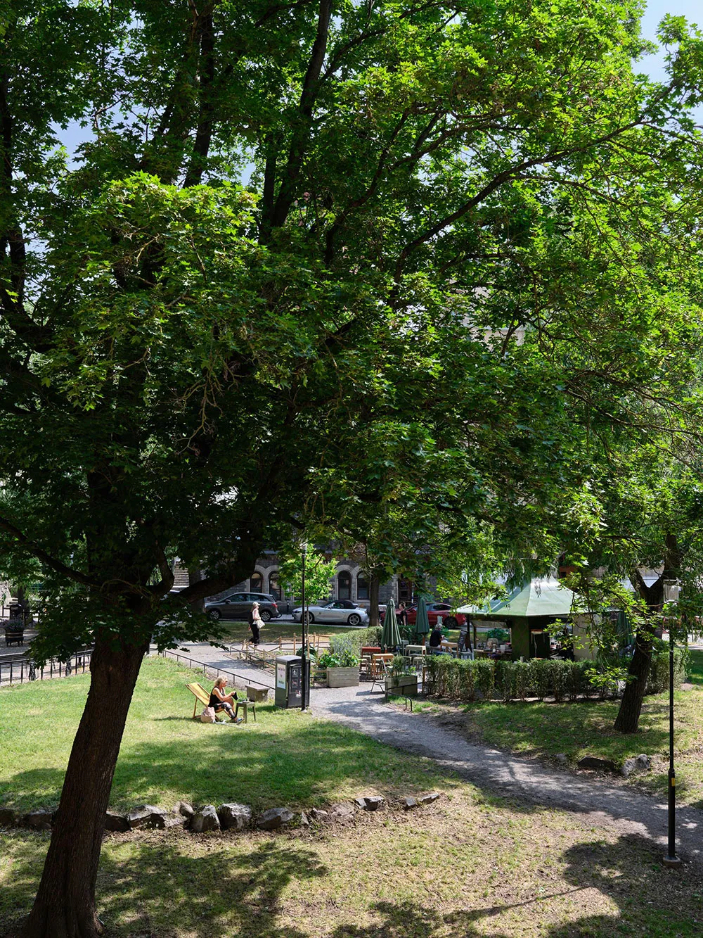 Parc vue par la fenêtre : un cadre cosy pour les intérieurs - Gallery image 23