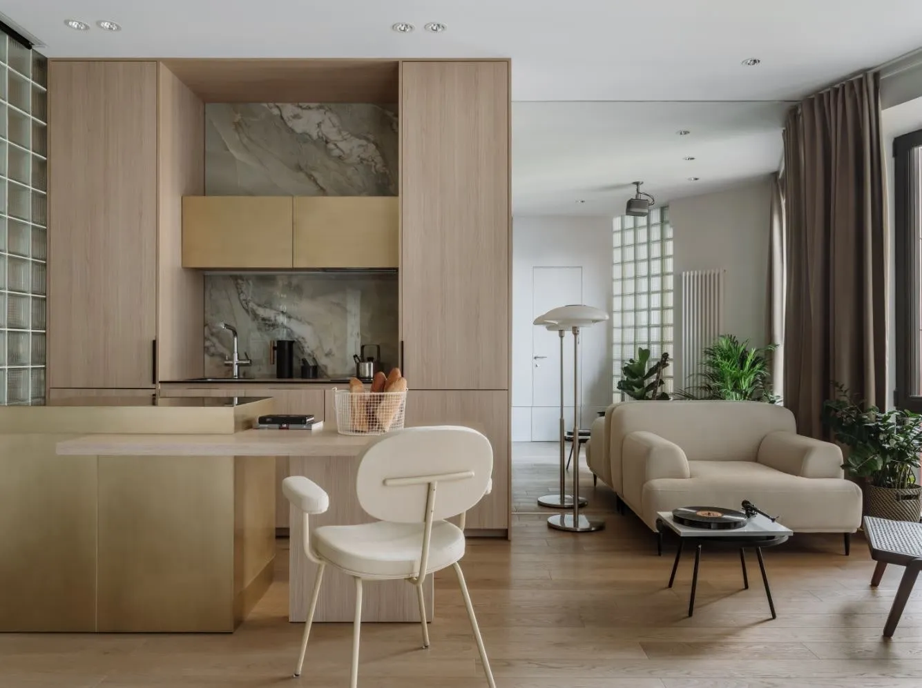 Jak prosta jedno-pokojowa mieszkanie stało się komfortową nowoczesną flatą dla młodej rodziny z dzieckiem (38 m²) - Gallery image 2