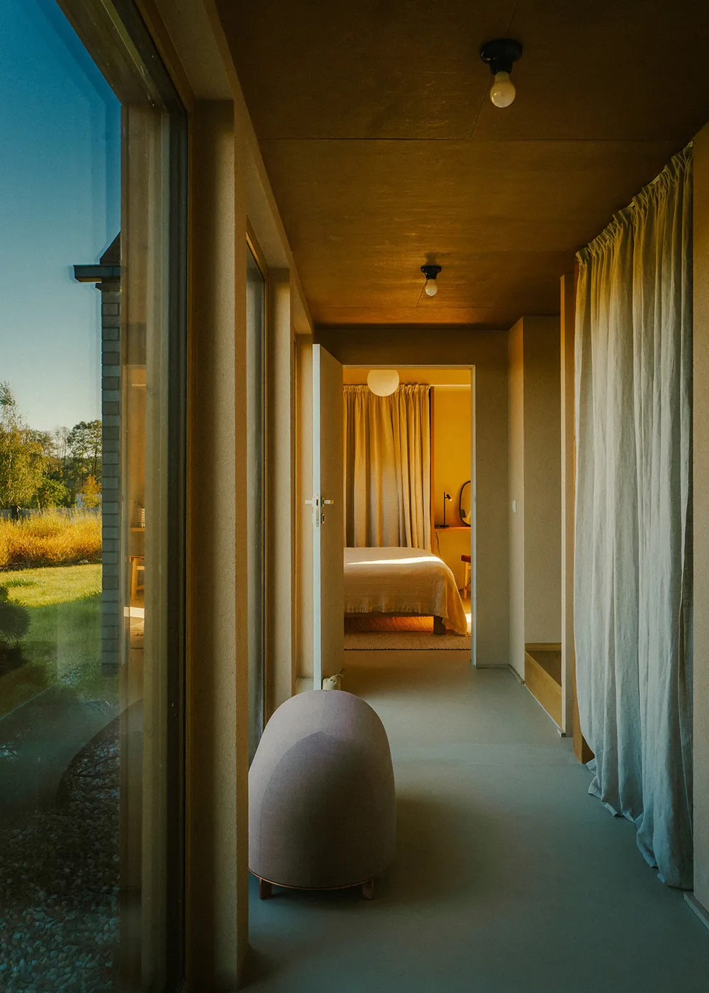 Залиті сонцем інтер'єри курортного котеджу в Польщі - Gallery image 10